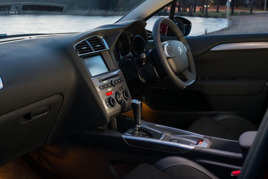  Citroen C4 2015 года  (AU) (фото 3 из 26)